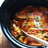 Super Easy Skinny Veggie Crockpot Lasagna - a handful of simple ingredients for a healthy family dinner. | https://weight-gone.fit